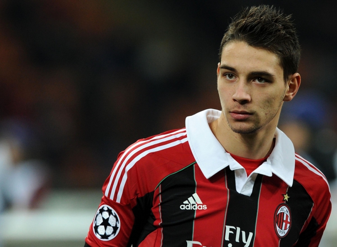 De Sciglio è nel mirino della Juventus: se ne parla a gennaio in vista del mercato estivo