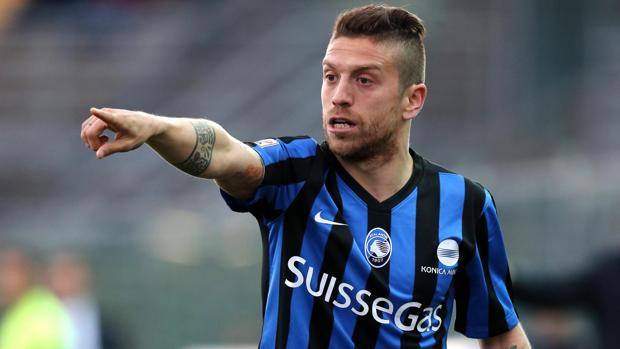 Milan, si infiamma il mercato: nel mirino c'è il Papu Gomez