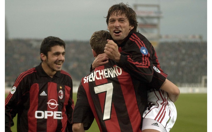 L'ex storico del Milan: "La società mi sembra un giocattolo in mano ai cinesi"