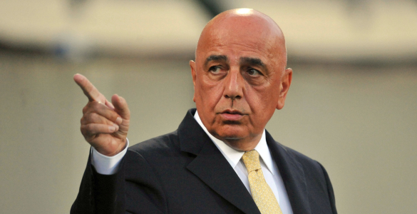 Emergenza terzini, il Milan pronto a intervenire sul mercato