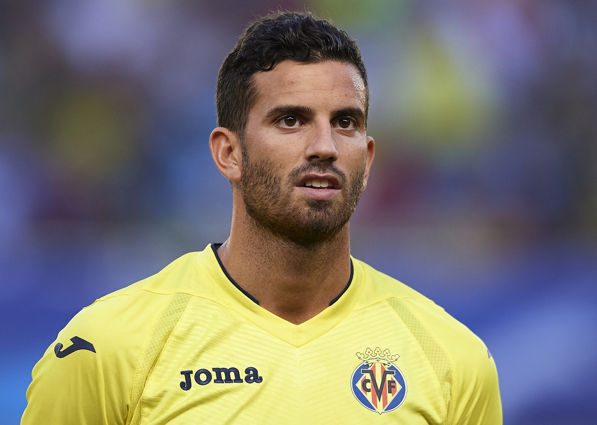 Milan, sfumato Musacchio per la difesa, l'argentino rinnova con il Villarreal