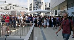 Incredibile a Casa Milan: lunghe code di tifosi per abbonarsi al prossimo campionato!