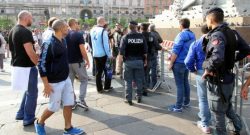 Milan-Rijeka, caos a in centro a Milano e fuori da San Siro: cinque tifosi fermati