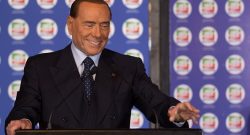 Berlusconi scherza: “Coi soldi di Vivendi ricompro il Milan”