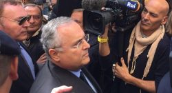 [CMM] - Anna Frank, Lotito in aereo verso la Sinagoga: Famo 'sta sceneggiata!