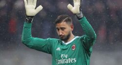Donnarumma nel caos, tifosi rifiutano la maglia a fine gara