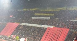 [CMM] - Milan, la Curva si schiera: 'Donnarumma, ora servono i fatti: la prima cosa è staccarsi da Raiola'