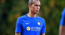 Inter, si ferma Miranda: a rischio per il derby con il Milan