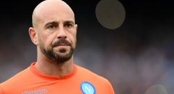 Reina: "Amerò per sempre Napoli. Vado al Milan, club fra i migliori al mondo"