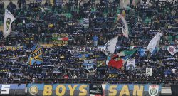 La Procura indaga sui cori verso Matuidi. Rischio chiusura della Curva Nord per due gare